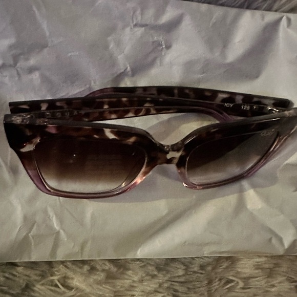 Quay Australia Tortoise to Purple Gradient Square Sunglasses - NWOT main image 4